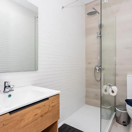 Remarkable 5-bed In * Playa Blanca